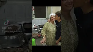 اتعلمي فن الطبيخ يا عروسه 