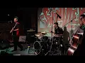 Download Lagu The Swindlers - Garbage