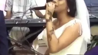 عروس سودانية تغني في زواجها عرسها 