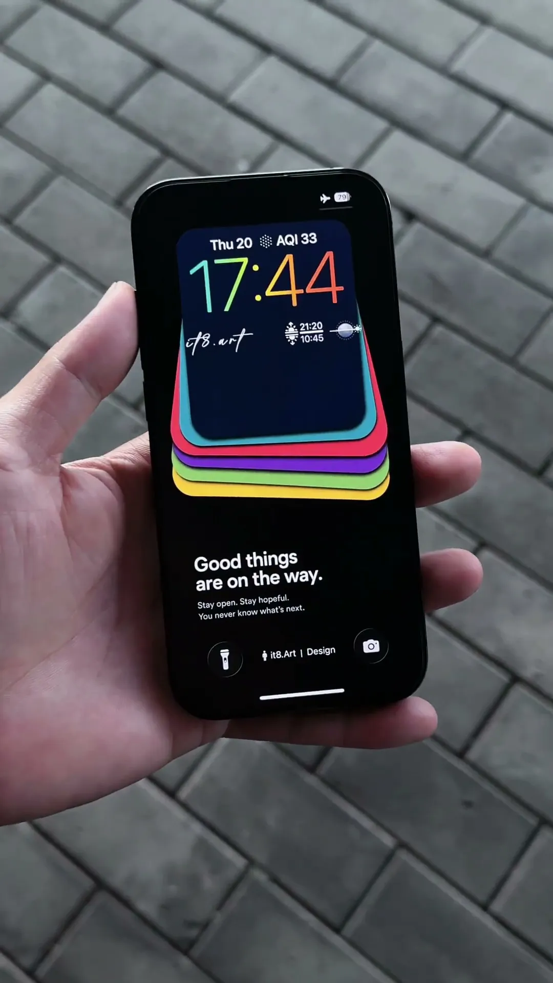 iPhone Geometric Wallpaper Setup Preview
