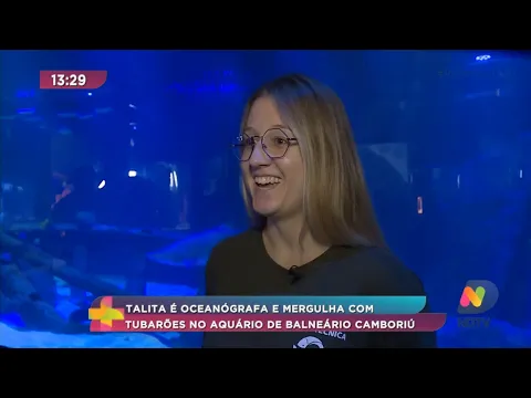 Talita é oceanógrafa e mergulha com tubarões no aquário de Balneário Camboriú