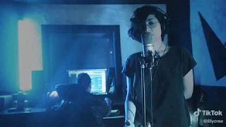 اه يا غزلتي يا سهرانه 