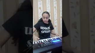 عزف موسيقي اغنية ايه بس اللي رماك عمرو دياب بيانو اورج ملك شوقي 