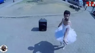 قاعد لوحدك كده سرحان        دندنها