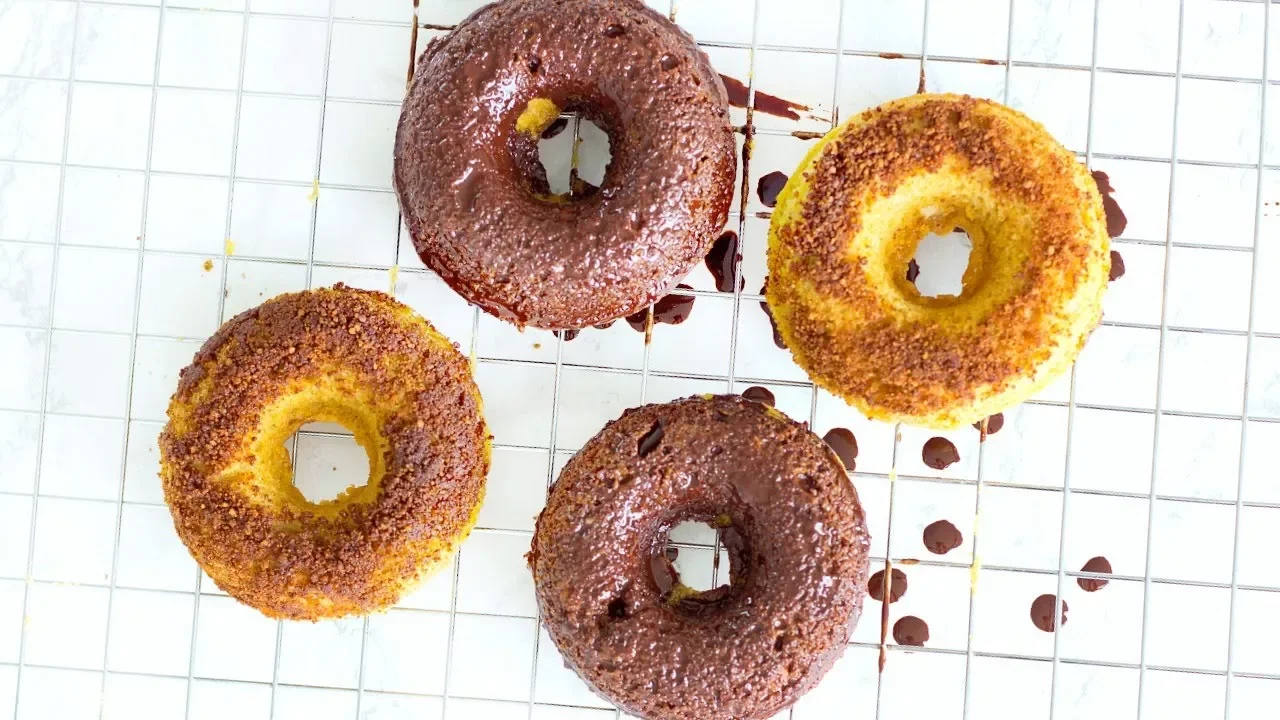 1 minute , 2 ingredient No Yeast DONUTS recipe ! Learn how to make these EASY DONUTS ! SUBSCRIBE to . 