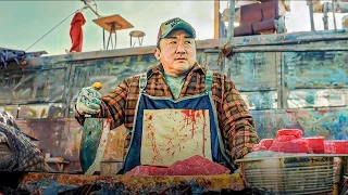 بعد دمار الارض مبيكونش في غير اتنين صيادين هما الامل الوحيد للقضاء علي عالم مجنون وانقاذ البشرية 