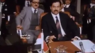 هيبة صدام حسين في القمة العربية يدخن دندنها