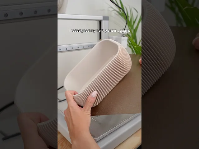 THALOR HERBS planter with legs video thumbnail