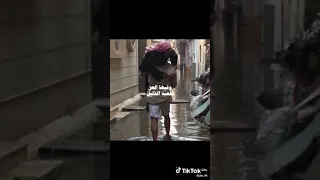 تبلغ بالقليل من القليل 