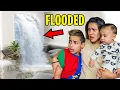 Download Lagu ONS HUIS STAAT ONDER WATER!! (VERWOESTEND) | De Koninklijke Familie