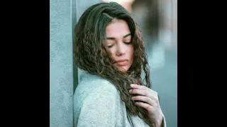 افضل واجمل صور ل كارولين مارليني    دندنها