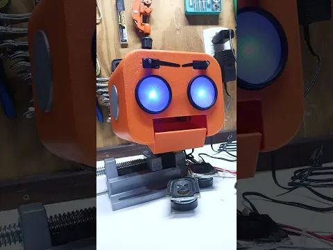 Testando robô conectado à IA.