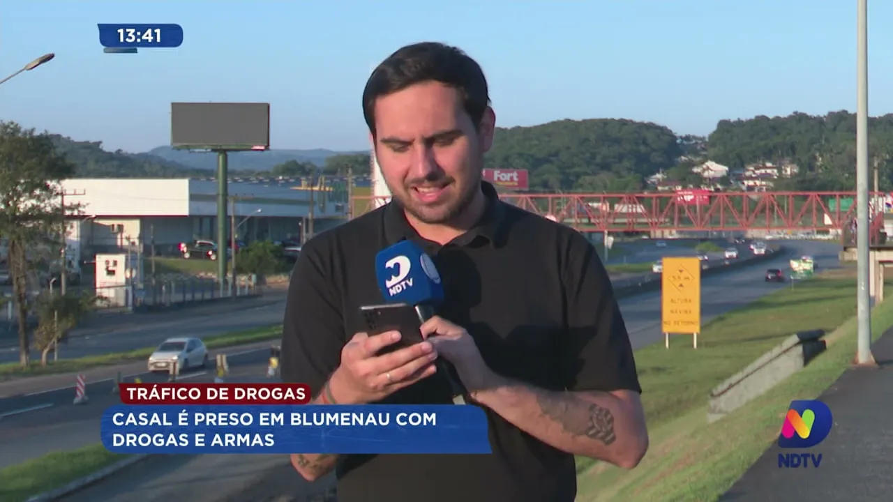 Casal é preso com drogas e armas em Blumenau