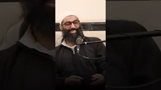 ع وج المرأة في لسانها   دندنها