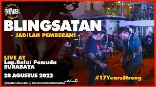 Download BLINGSATAN - Jadilah Pemberani Live At Lap.Balai Pemuda 26/08/2022 [SUBLIVEMUSIC] MP3