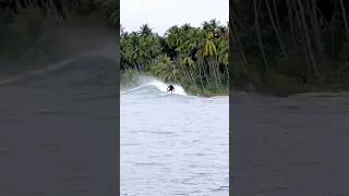 Surf + a beautiful anchorage? Yes please! 🏄‍♀️⛵️ #sailingfamily #boatlife #surf