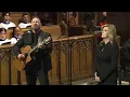Download Lagu Watch: Garth Brooks, Trisha Yearwood perform 'Imagine' at Jimmy Carter's funeral