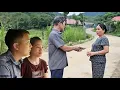 Download Lagu The policeman's mother was moved when the kind man lent her money to pay off her debt