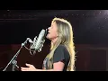 Kelly Clarkson performs Me at Studio Sessions in Las Vegas on 7.12.25