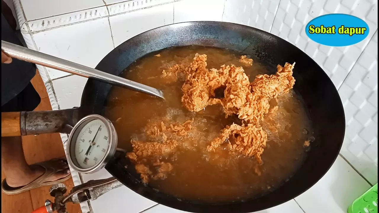 Resep Membuat Ayam Krispy Kriuk ala KFC Diluar Lembut Didalem. 