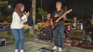 Download Ada Ubi, Ada Batas ,Hati Muda, Siapa Pernah Jatuh Cinta cover by Enjoy Band MP3