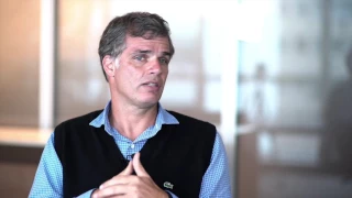 Entrevista com Guilherme Aché, fundador da Squadra Investimentos | Fora da Curva