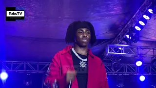 fola performs who does that with bella shmurda at tension rave 2025 in ibadan
