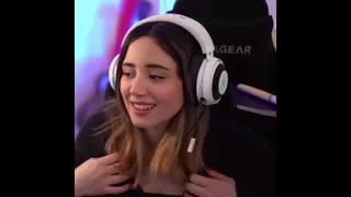 میا ممه رو نشون داد Miaplays میاپلیز Miaplays 