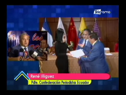 Javier Segarra recibió medalla Eloy Alfaro Confederación Nacional de Periodistas