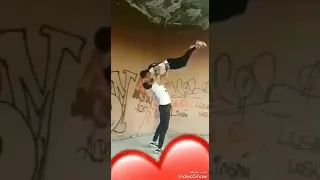 صار الإدمان بدمي اتعاطى أنا حبك 