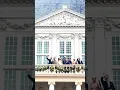 Download Lagu Royal Family Waves from Noordeinde Palace Balcony | Prinsjesdag 2025 #Amalia #Ariane #Alexia