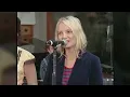 Zero 7 - Destiny ft Sia and Sophie Barker (2002)