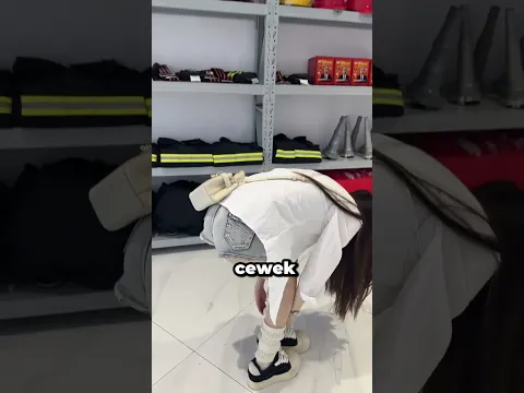Cewe ini bikin malu pacarnya pas lagi nge date
