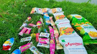 210 🌿 Crispy Snack ASMR on Grass | Packet Opening Sounds 😍 | Tom Fun 0.2