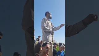 يا ضياء أخبر رسول الله    اللهم إنا نعوذ بك من الخذلان   اللهم عجل بفرجك دندنها