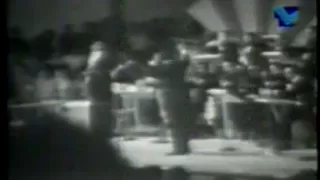 عبد الحليم حافظ ـ أحلف بسماها وبترابها حفلة لبنان 