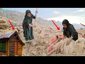 Download Lagu The tough challenges in the mountains for Zahra alone.