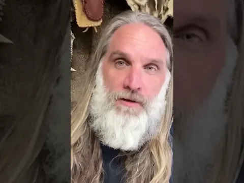 Experto en supervivencia reacciona a ataques de osos en RDR2 #rdr2 #gaming