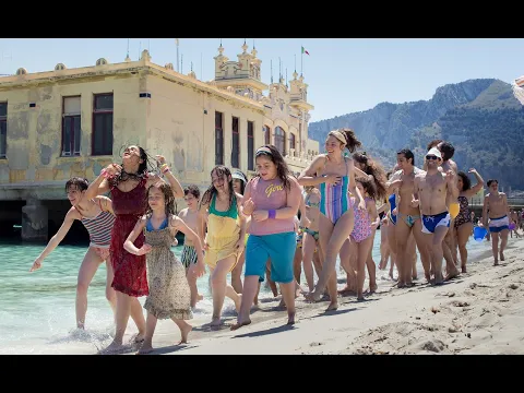 Le sorelle Macaluso di Emma Dante | Clip 1