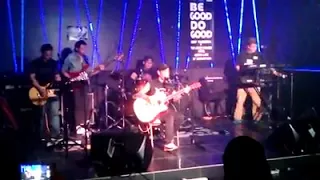 wom ug14 bunga larangn in person 