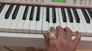 تعلم عزف مارش العلم على البيانو دندنها