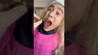 الجاره الفضوليه الحشوره 17 Shorts 