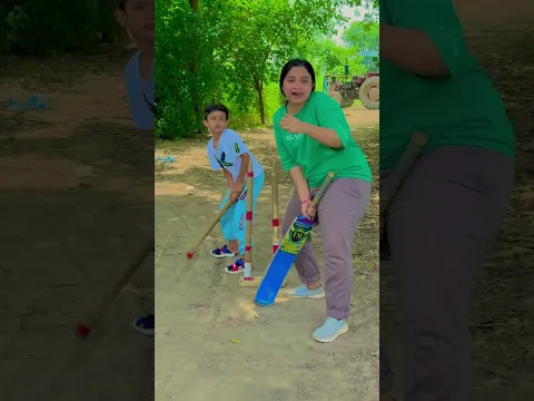 Cute baby cricket 🏏 #shortsyoutube #shortvideos