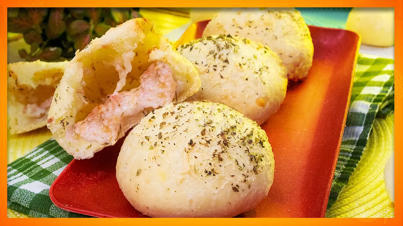 Rita Lobo ensina a preparar um pão de queijo caseiro. Crocante por fora e macio por dentro, o petisc. 