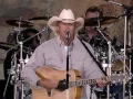 Alan Jackson - Chattahoochee (Live at Farm Aid 2000)