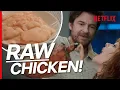 Video di Melissa McCarthy LOVES Raw Chicken | Thunder Force | Netflix