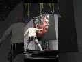 Lagu ARTIST splashes PAINT to make a PORTRAIT 😱🎨🔥 #livepainting #liveart #speedpainting