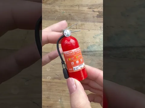 Como fazer extintor de incêndio em casa | Dicas DIY Miniatura