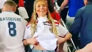 طرد مشجعة انجليزية وترحيلها من قطر بعد تعريها في المدرج امام الجماهير 