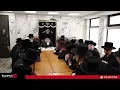 The Minkatch Rebbe Delivering a Shmooz For Talmidim of Yeshivas Meor Hatalmid